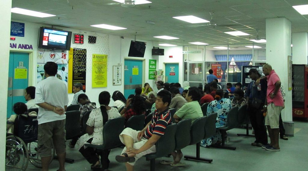 Selayang hospital acts to shorten queues due to spillover from HKL